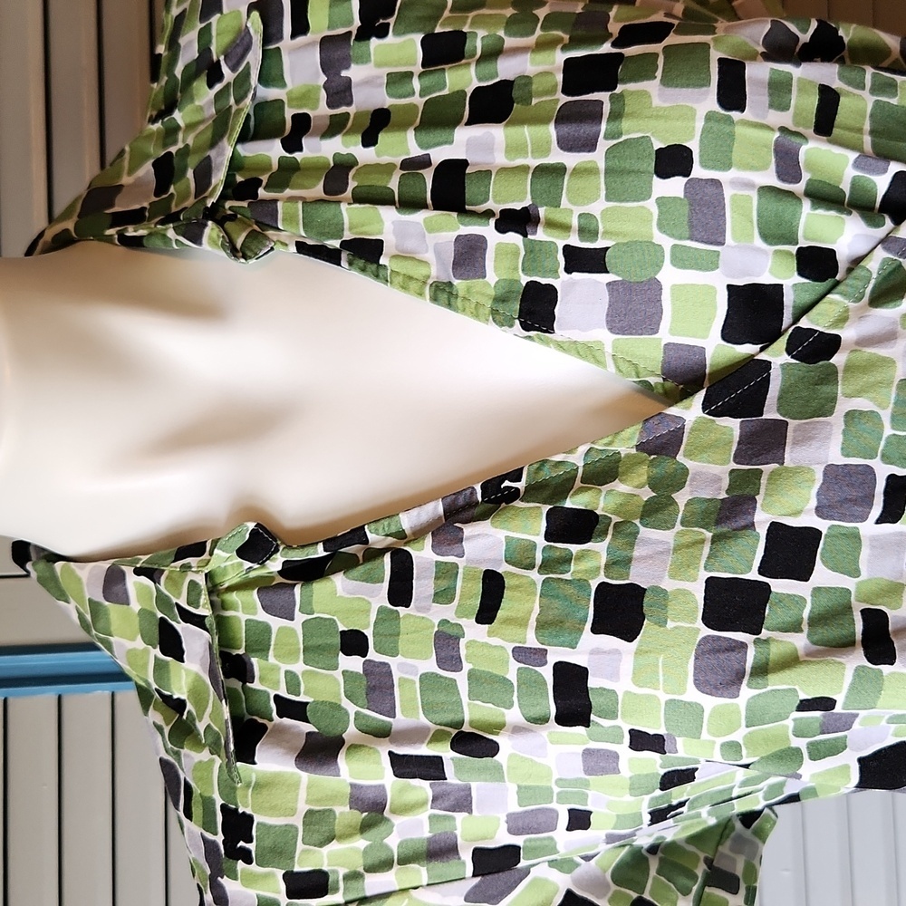 Apt. 9 Green Geometric Faux Wrap Top - Picture 3 of 14